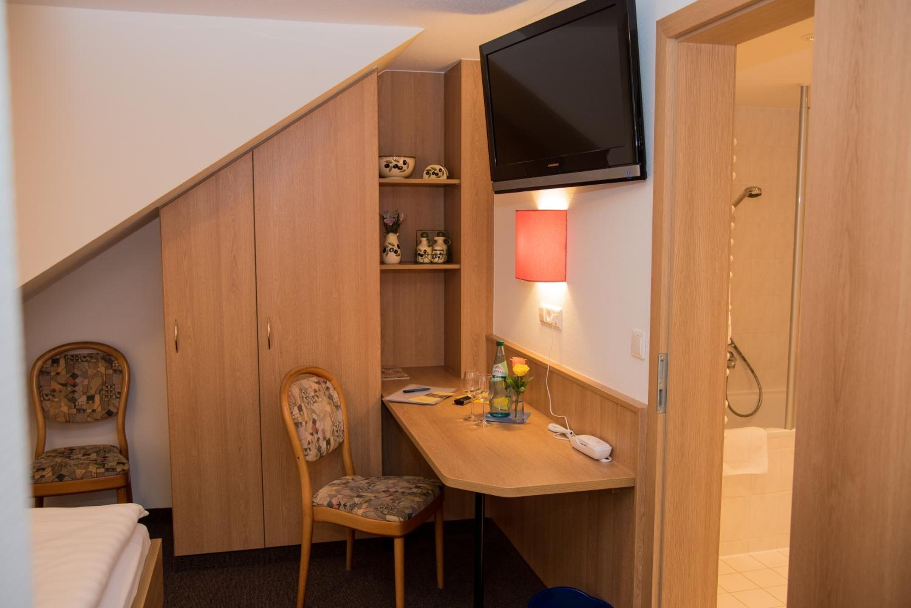 in-room safe, desk, free wifi, bed sheets