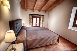 Suite, 2 habitaciones | 1 habitación, ropa de cama de alta calidad y wifi gratis 