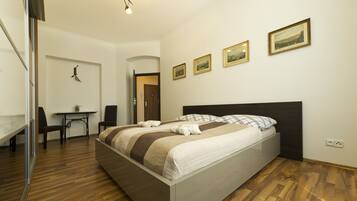 Royal Apartment, 2 Bedrooms | View from room