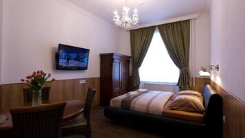 Luxury Apartment, 2 Bedrooms | 2 bedrooms, Select Comfort beds, individually decorated, desk
