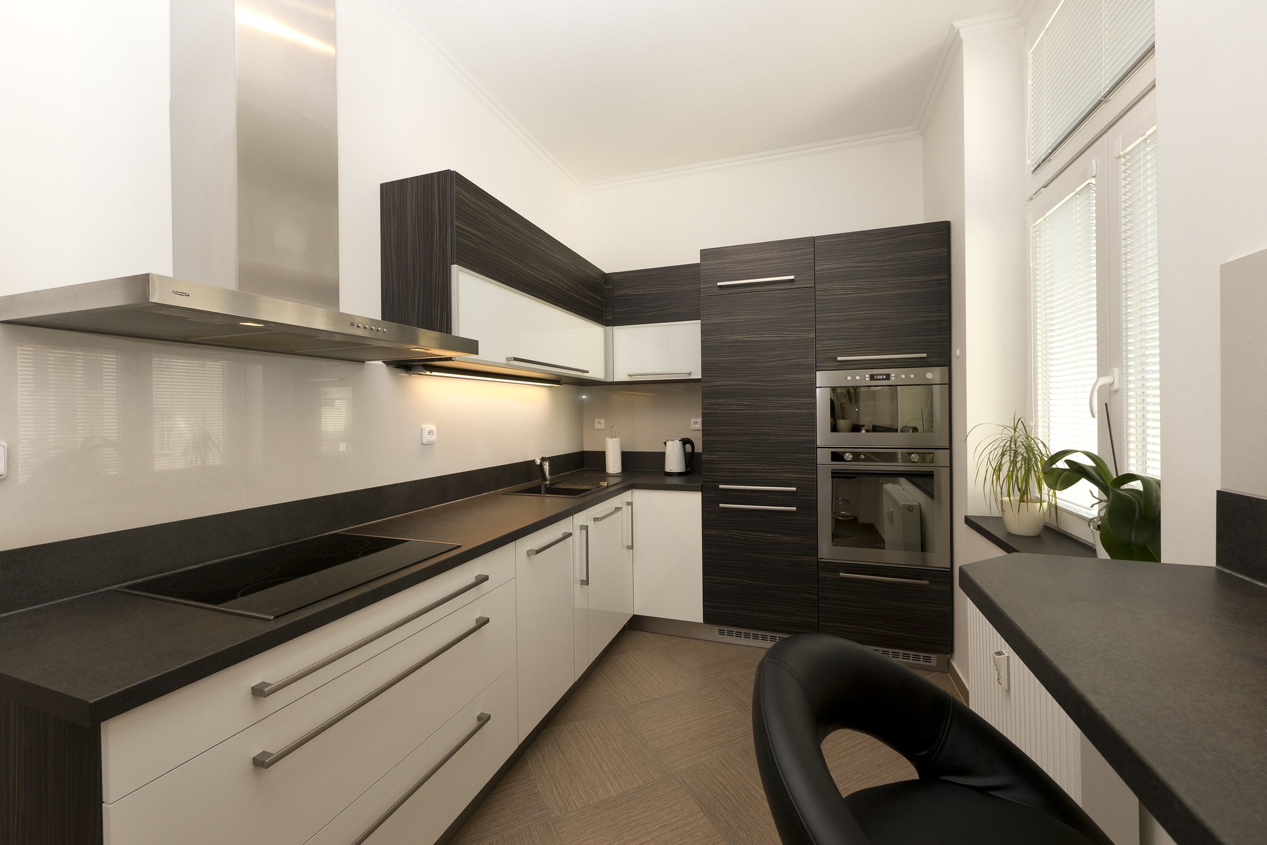 Apartemen Royal, 2 kamar tidur | Dapur pribadi | Lemari es, microwave, oven, dan kompor