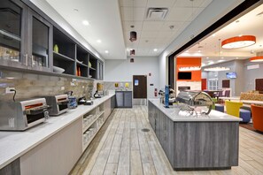Free daily on-the-go breakfast  - Homewood Suites by Hilton Orlando Theme Parks (Orlando)