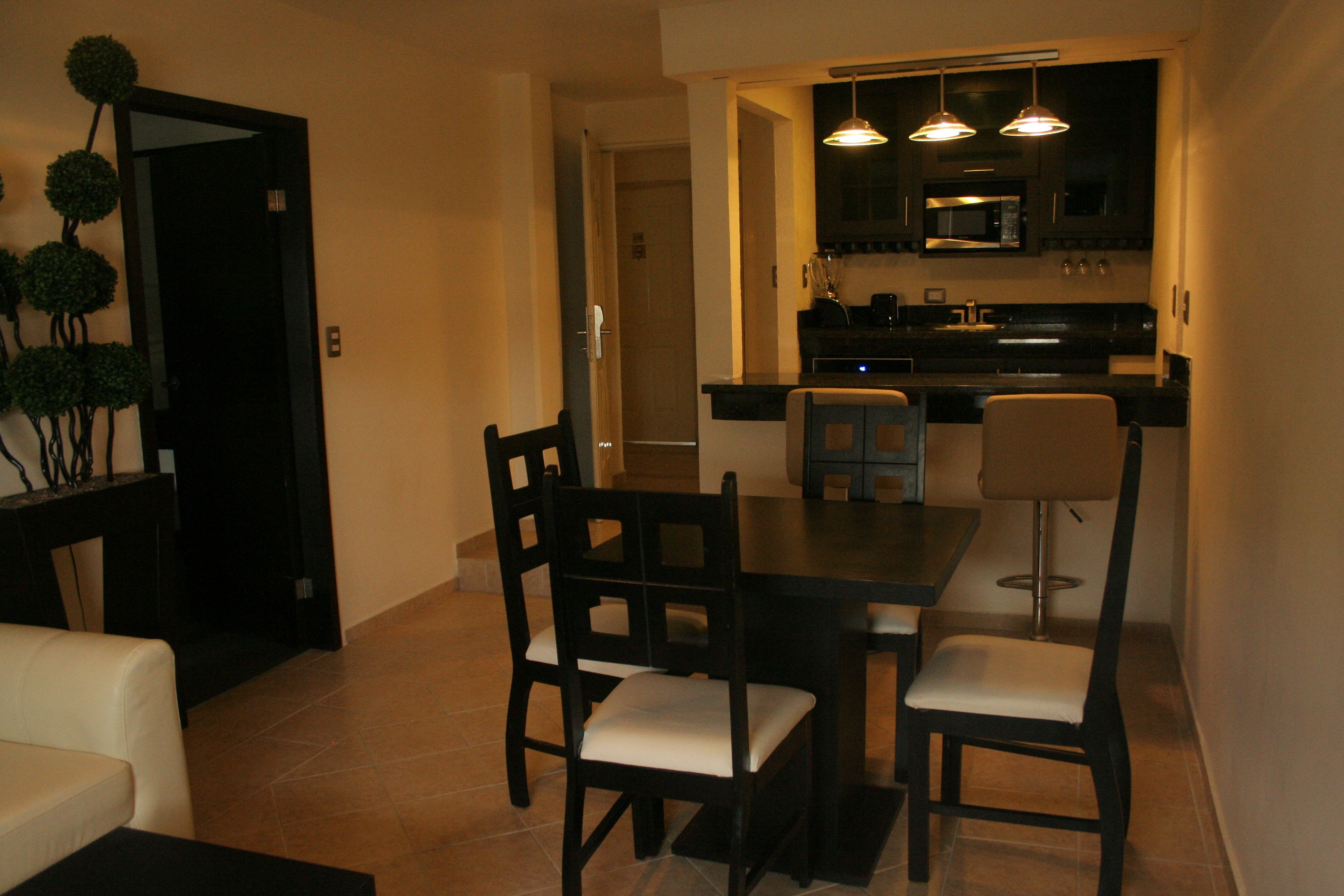 Photo - Hotel El Camino Inn & Suites