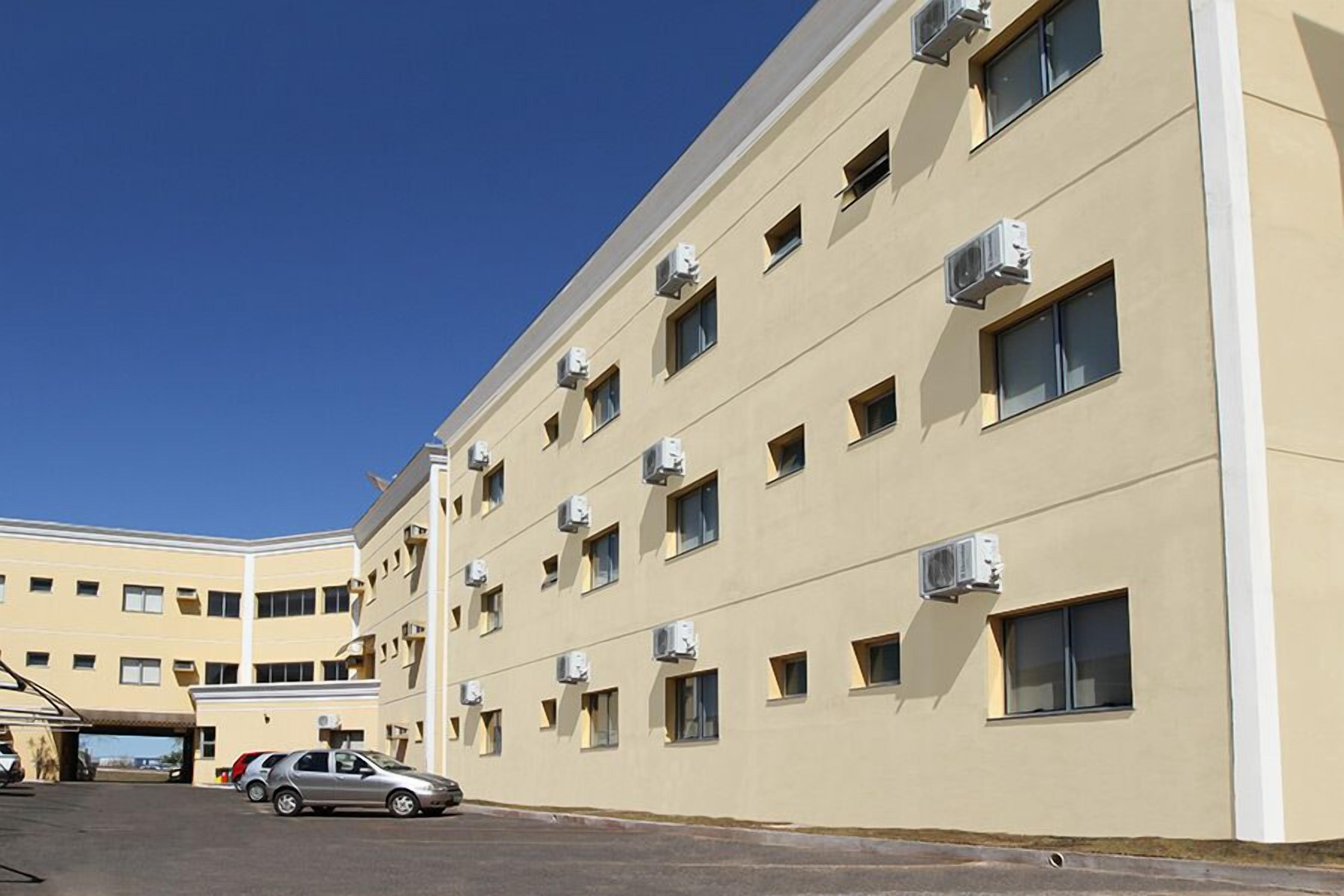 self-parking (surcharge)