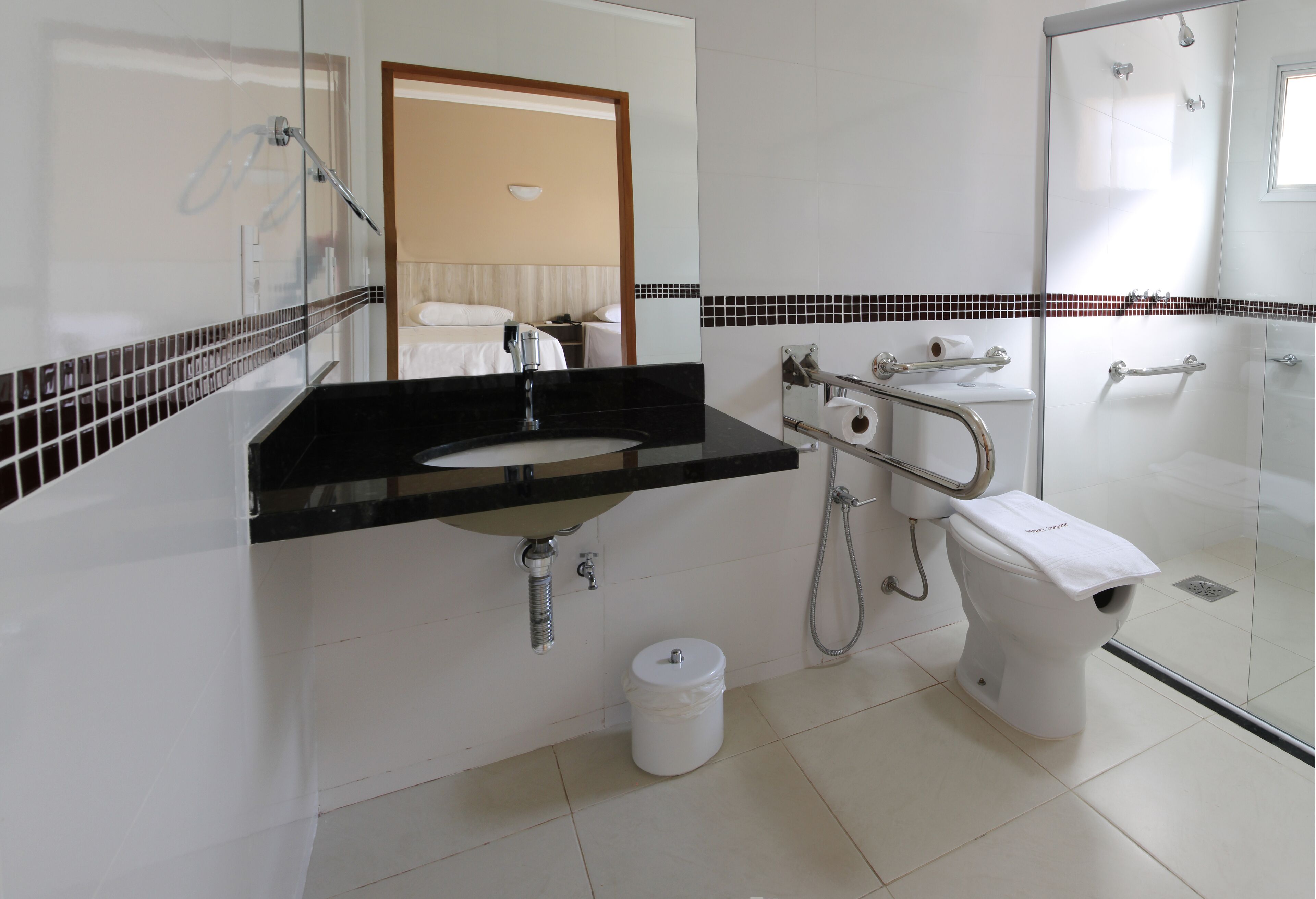 luxury single room | bathroom | shower, free toiletries, hair dryer, towels