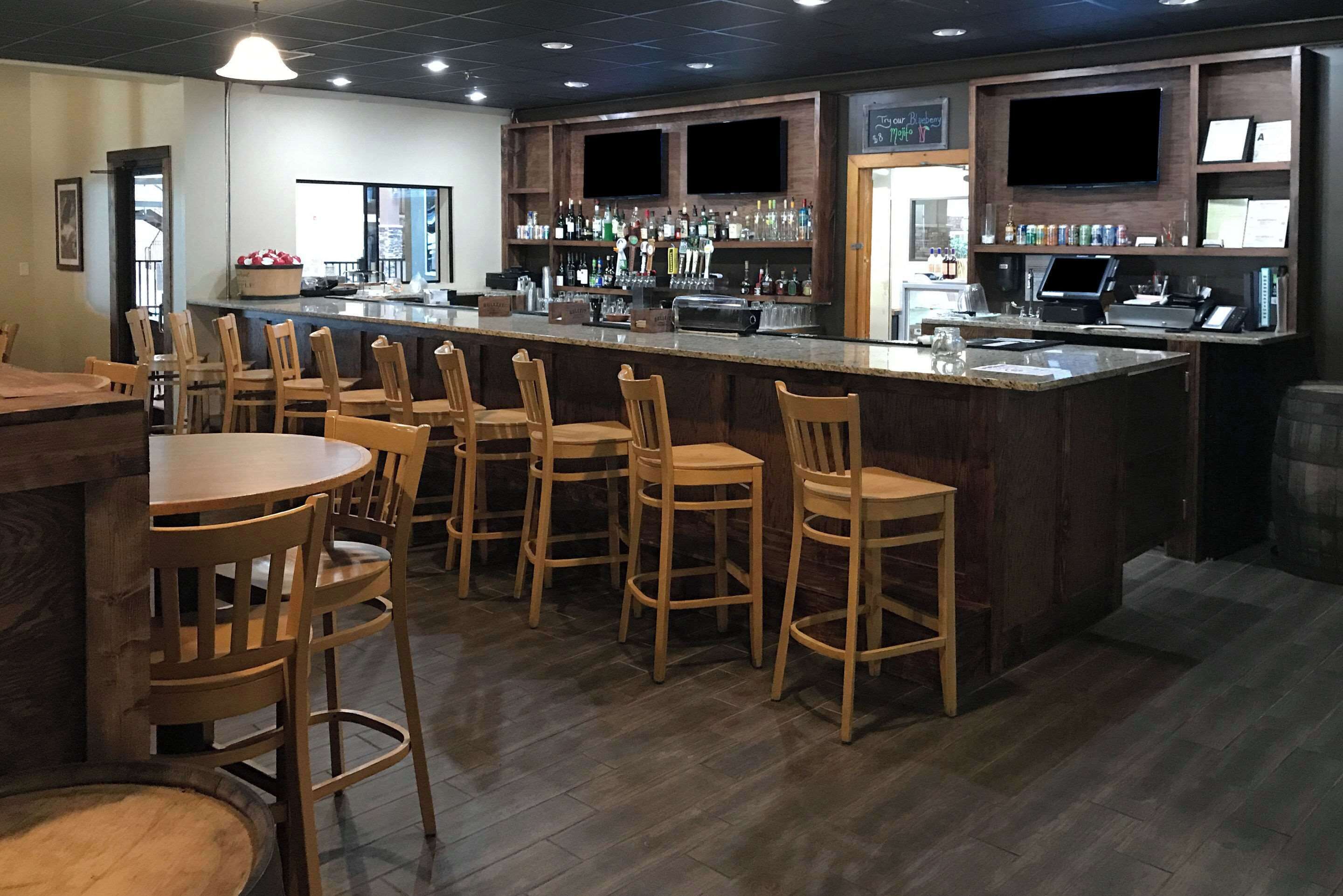 供應晚餐，美國料理