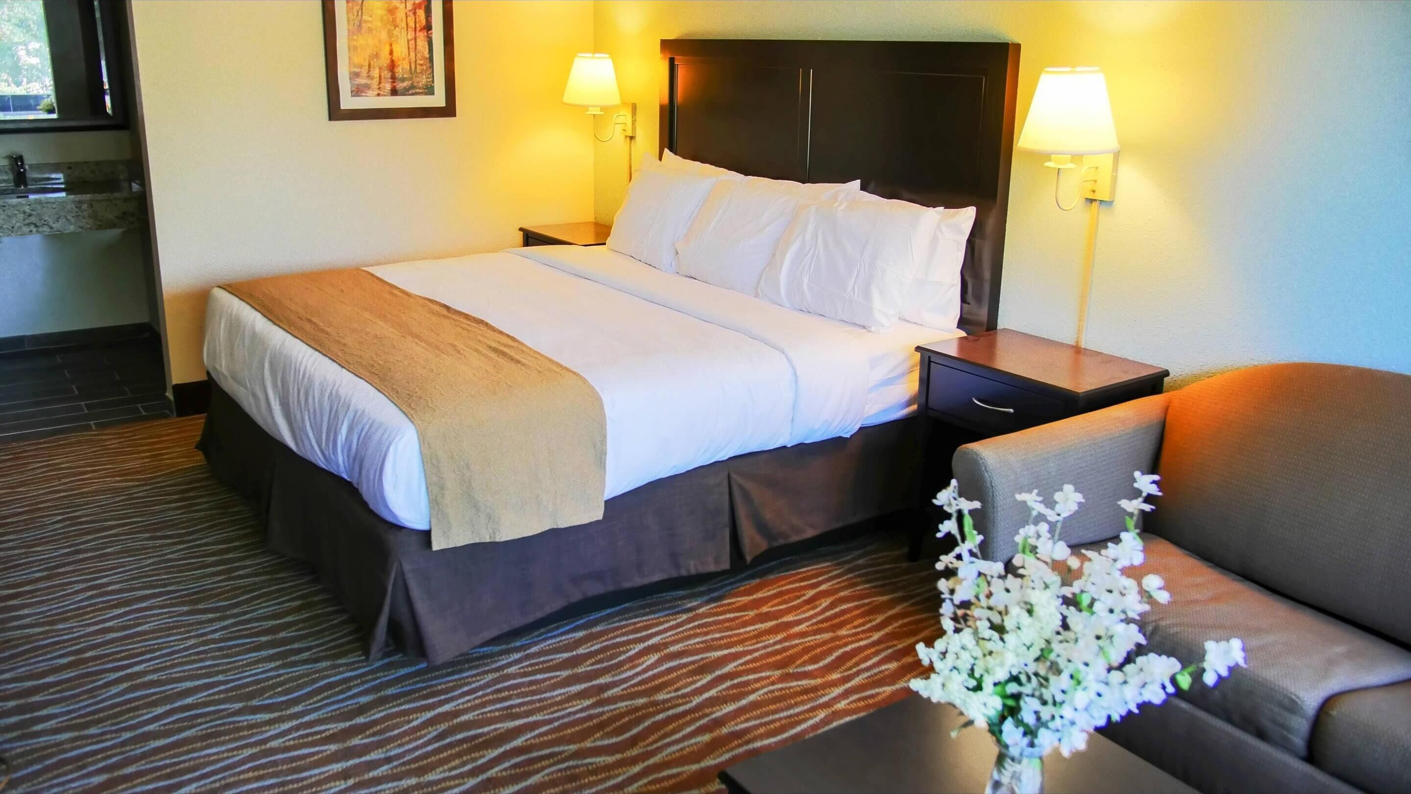 Desk, iron/ironing board, free cribs/infant beds, rollaway beds