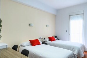 Chambre avec lits jumeaux | Wi-Fi gratuit