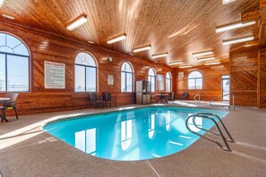 Piscine couverte, piscine extérieure