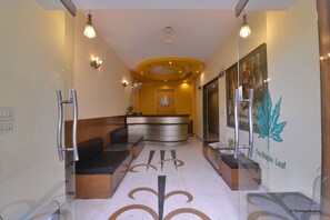 Reception - The Maple Leaf DLF Cyber City (Gurugram)