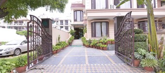 The Maple Leaf DLF Cyber City