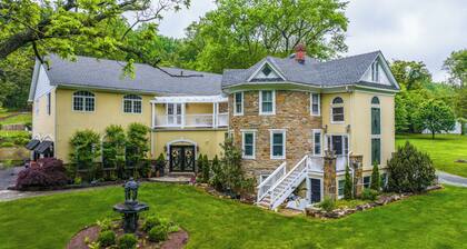 Stone Manor Boutique Inn