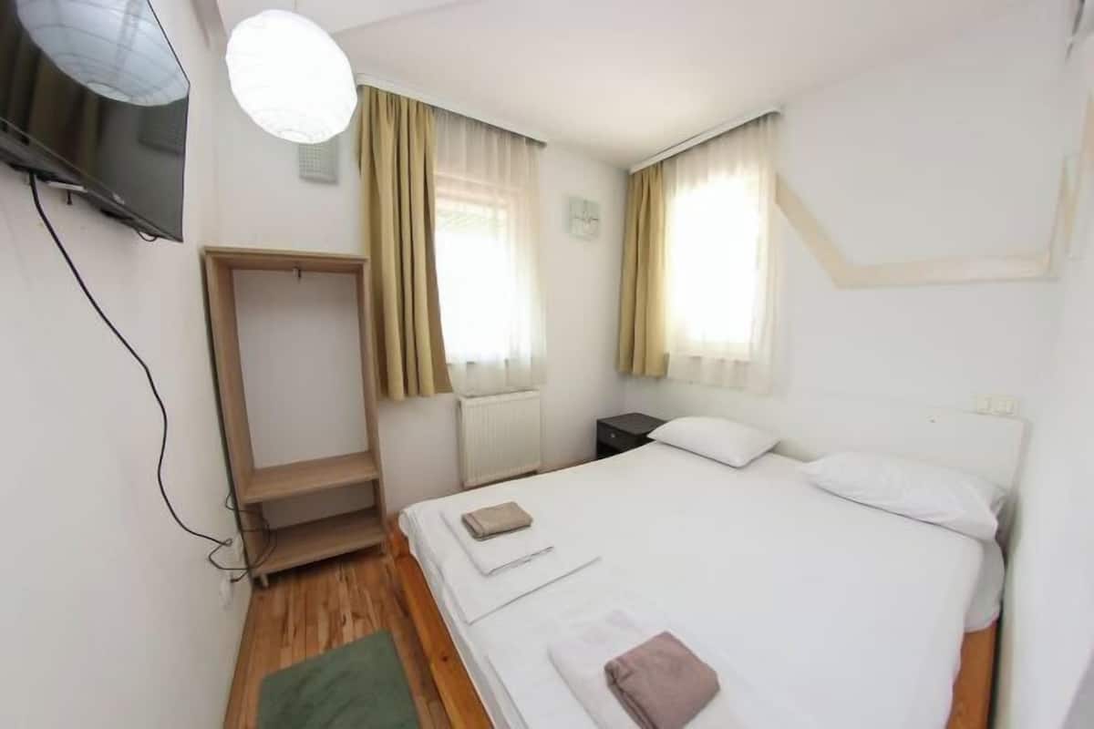 Desk, soundproofing, iron/ironing board (on request), WiFi (free)