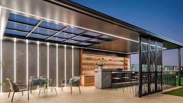 Poolbar