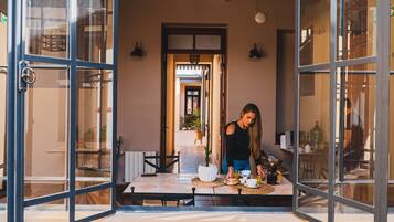 Petit déjeuner buffet compris tous les jours