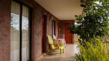 Tempat makan outdoor