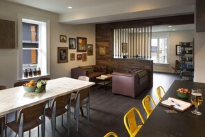 Dining - Basecamp Boulder (Boulder)