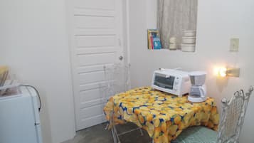 Design Double Room, 1 Bedroom, Ensuite, Ground Floor | Coffee and/or coffee maker