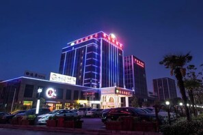 Exterior - Vienna Hotel (Shanghai Sheshan Happy Valley) (Shanghai)