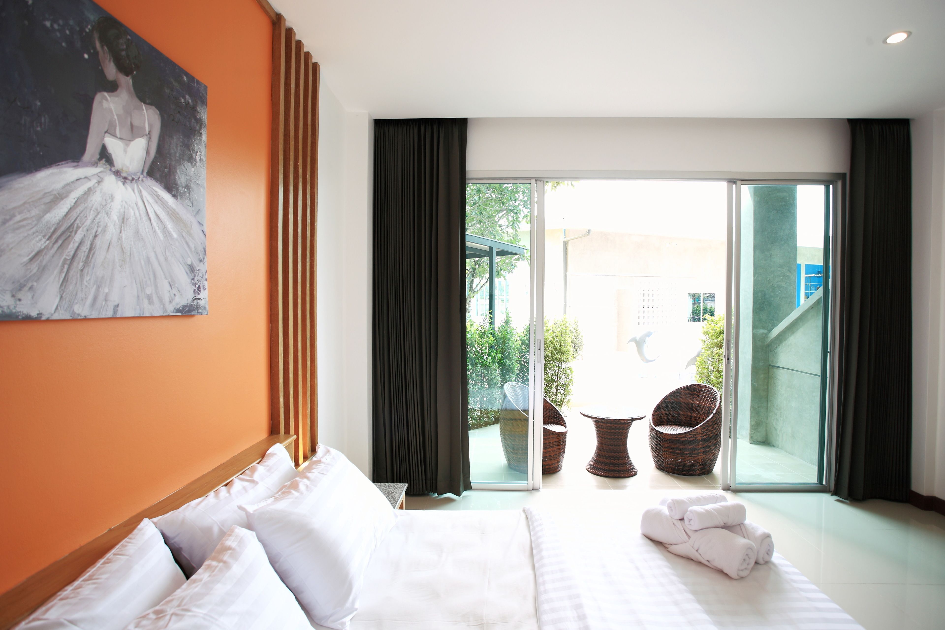 king size pool access | 1 bedroom, minibar, in-room safe, desk