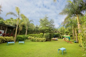 Garden - Hummingbird Resort (Abu Road)