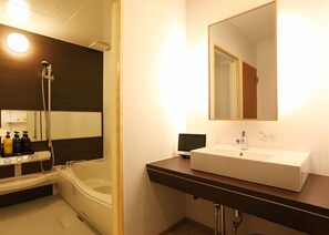Asciugacapelli, bidet, asciugamani