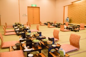 Food and drink - Beachside Hotel Kashimaso (Tonosho)