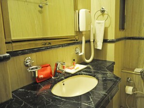 Standard Double or Twin Room | Bathroom | Free toiletries, hair dryer, slippers, towels