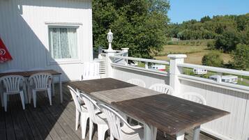 Apartment with terrace (4 adults) | Terrace/patio