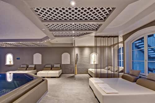 2 piscinas cubiertas