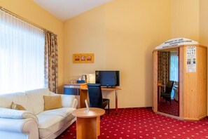 Svit - balkong - utsikt mot bergen | Vardagsrum