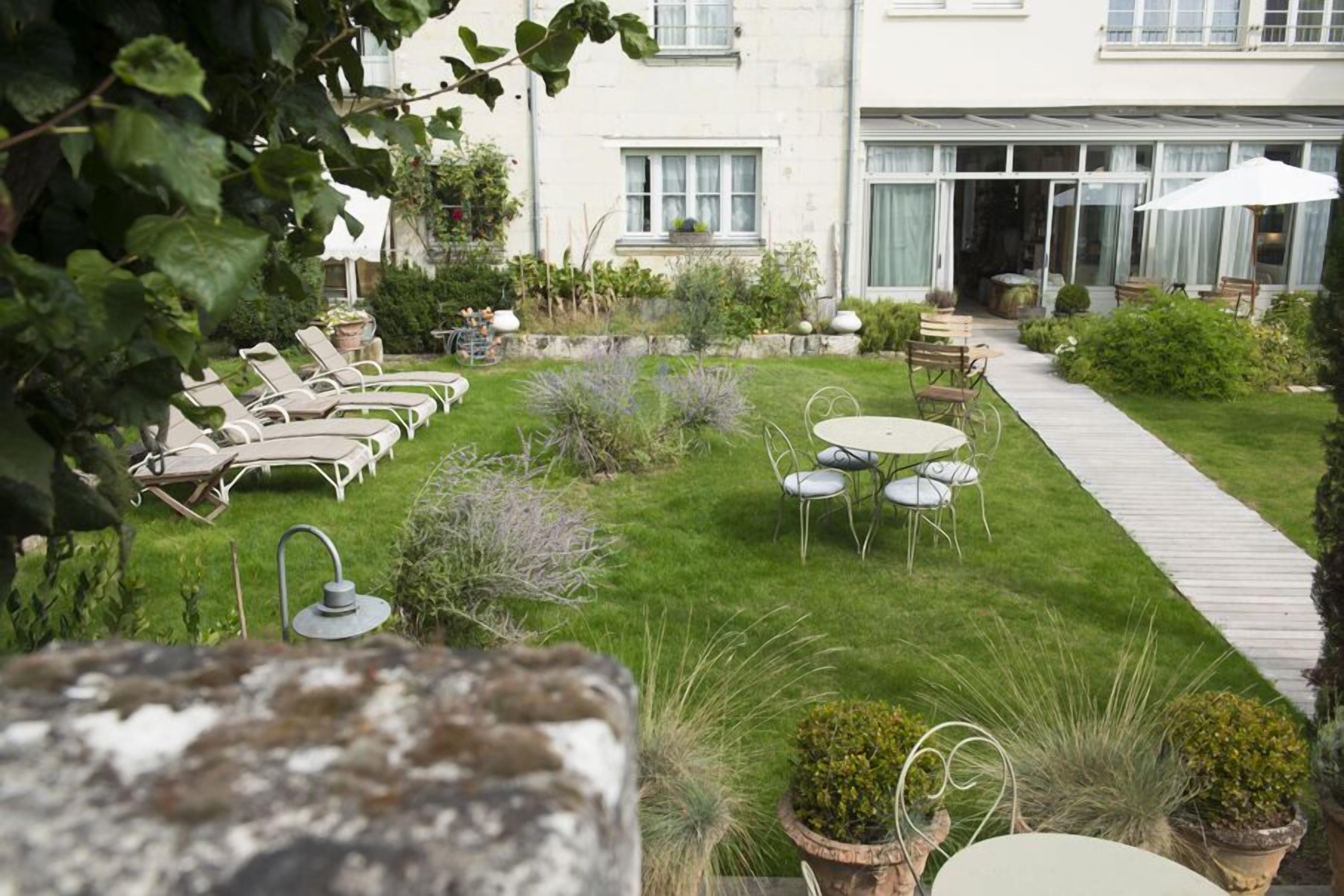 ลานระเบียง/นอกชาน