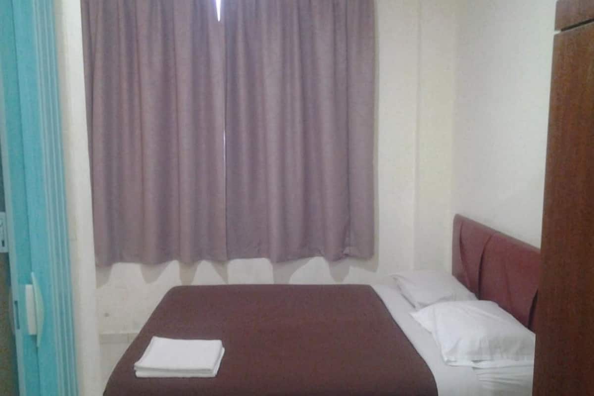 Queen Sea View Room