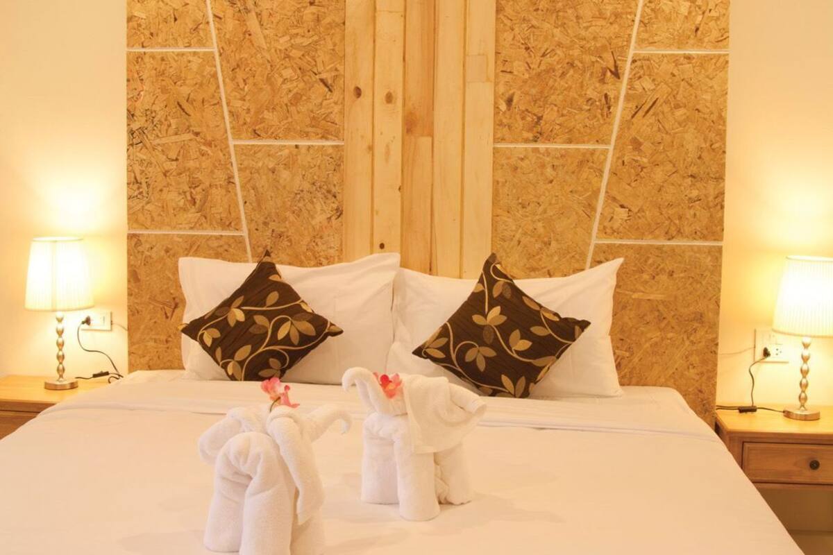 Bureau, accĂšs au Wi-Fi (inclus)