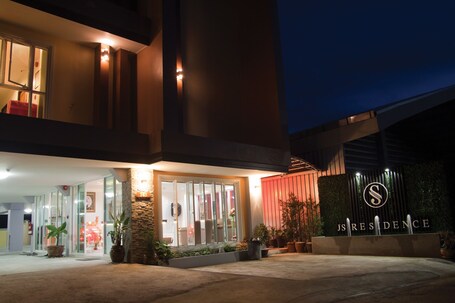 JS Residence Krabi – Affordable hotel in Krabi