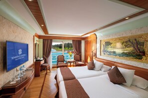 Premium bedding, minibar, in-room safe, soundproofing