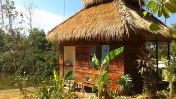 Wooden Bungalow | Free WiFi