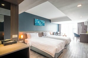Premium | 客房內保險箱、遮光布/窗簾、熨斗/熨衣板、免費無線上網
