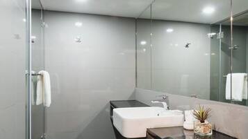 Shower, free toiletries, hair dryer, towels