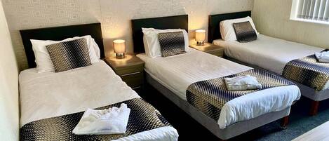 Standard Triple Room | Free WiFi, bed sheets