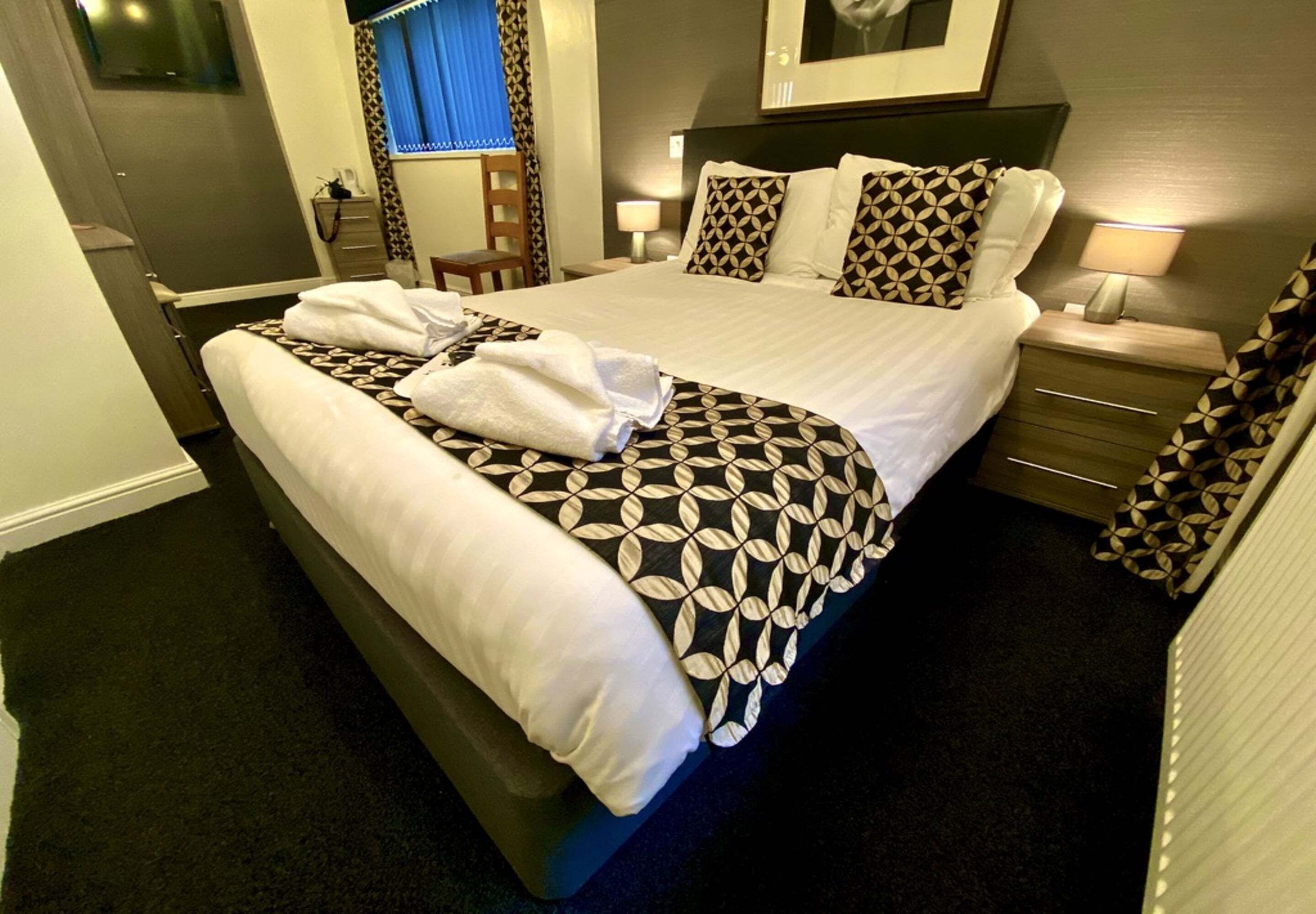 Dobbeltrom – premier | Wi-fi (inkludert) og sengetøy