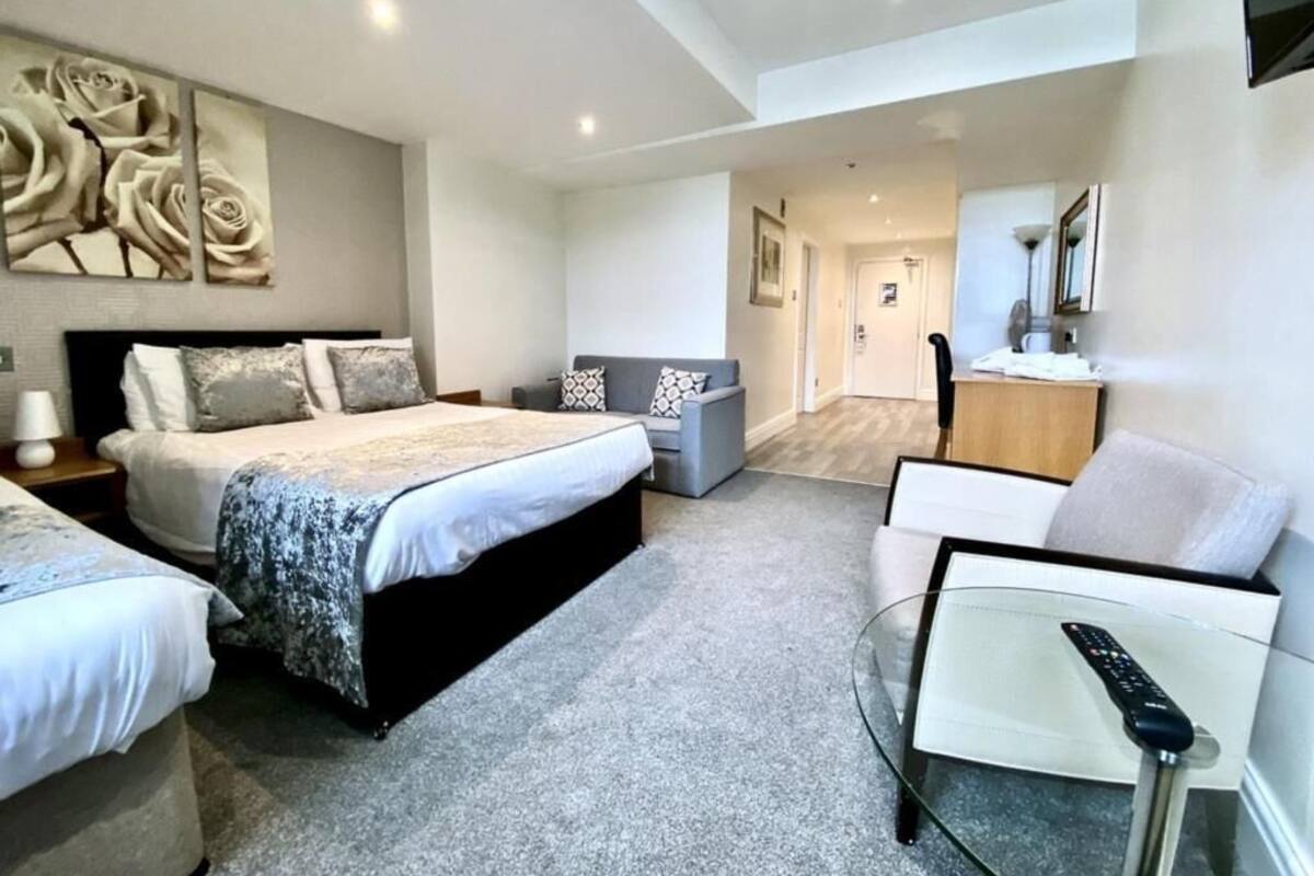 Premium Quadruple Room