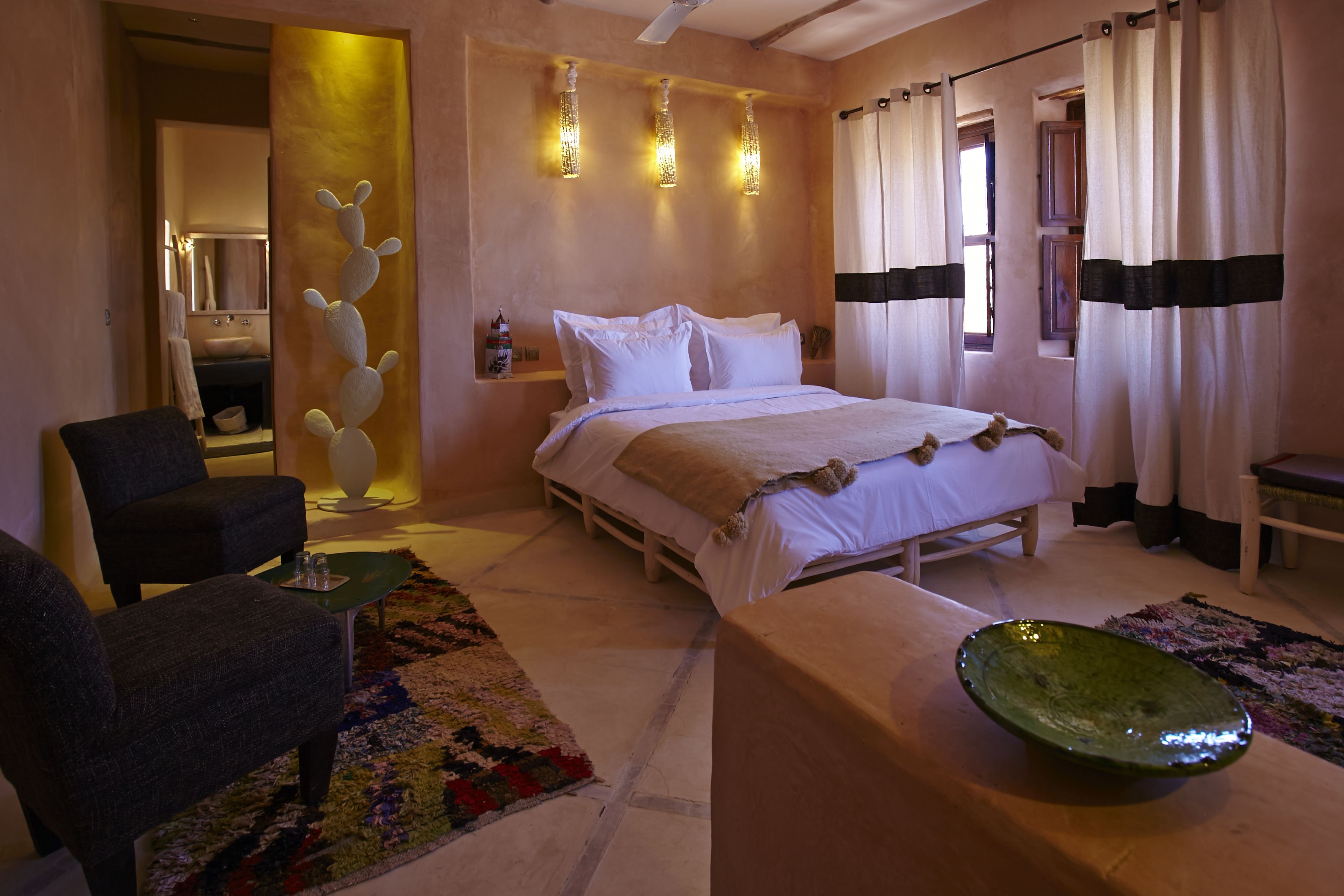 Superior Suite | Soundproofing, free WiFi, bed sheets