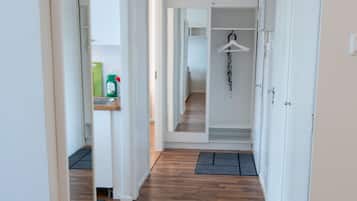 Apartment, 1 Schlafzimmer | Wohnbereich | Flachbildfernseher