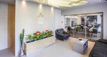 Hotel Grad