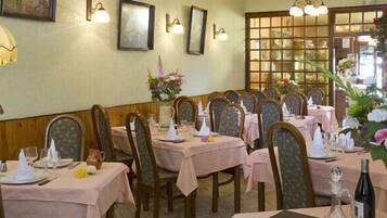 Spécialités Cuisine locale, restauration en plein air