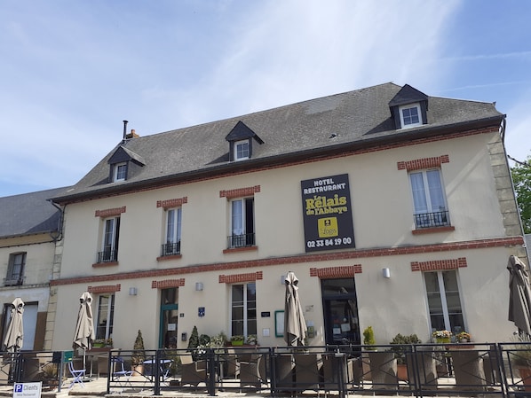 Façana frontal de l'allotjament