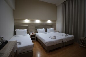三人房, 独立浴室 | 隔音、熨斗/熨板、免费 WiFi、床单