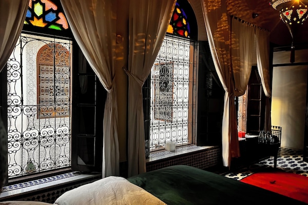 Superior Double Room | In-room safe, desk, soundproofing, iron/ironing board