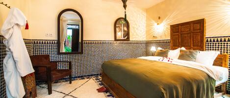 Phòng đôi Deluxe | Két bảo mật tại phòng, bàn, phòng cách âm, bàn ủi/dụng cụ ủi quần áo